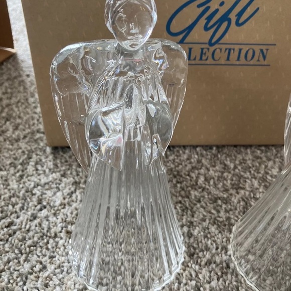 2 Vtg Crystal Glass Praying Angels 7¼"Tall Candle Holders-Avon - Picture 2 of 6